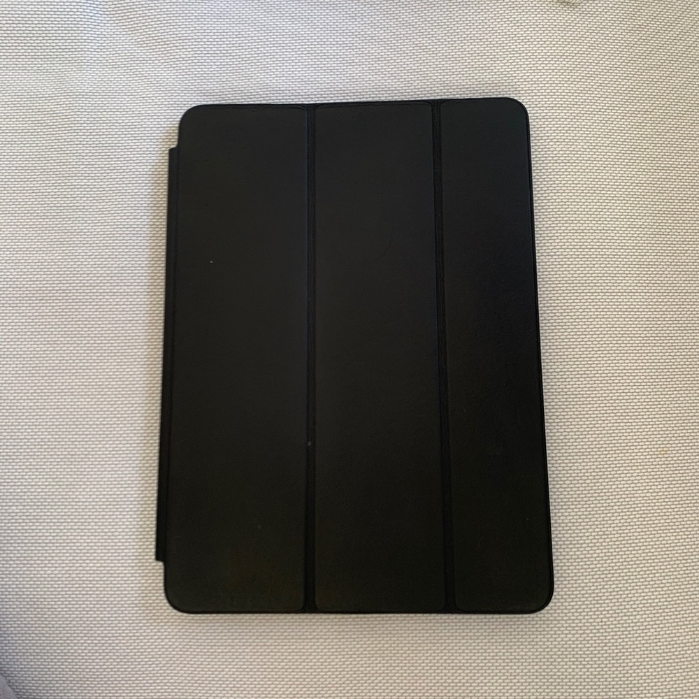 Apple iPad Air 2 Black Leather Case